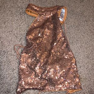 Sparkly crossover crop top tank